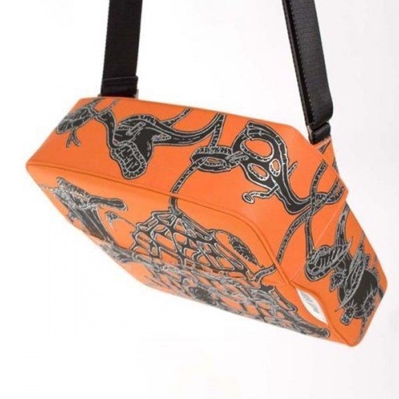 Dean Snyder | Computer Briefcase - Picture 2 of 15